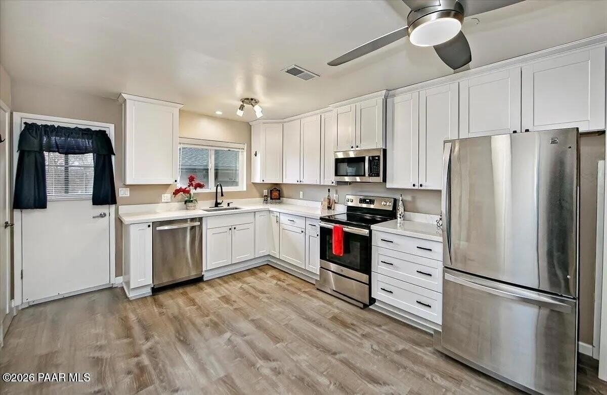717 S Granite St #4 - Photo 4 of 18