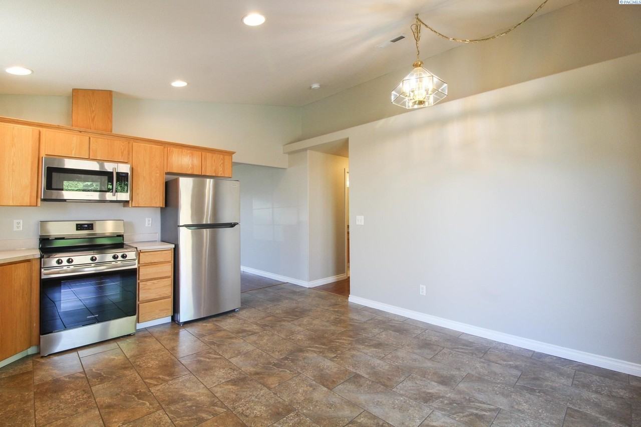 8315 Wrigley Dr - Photo 4 of 18