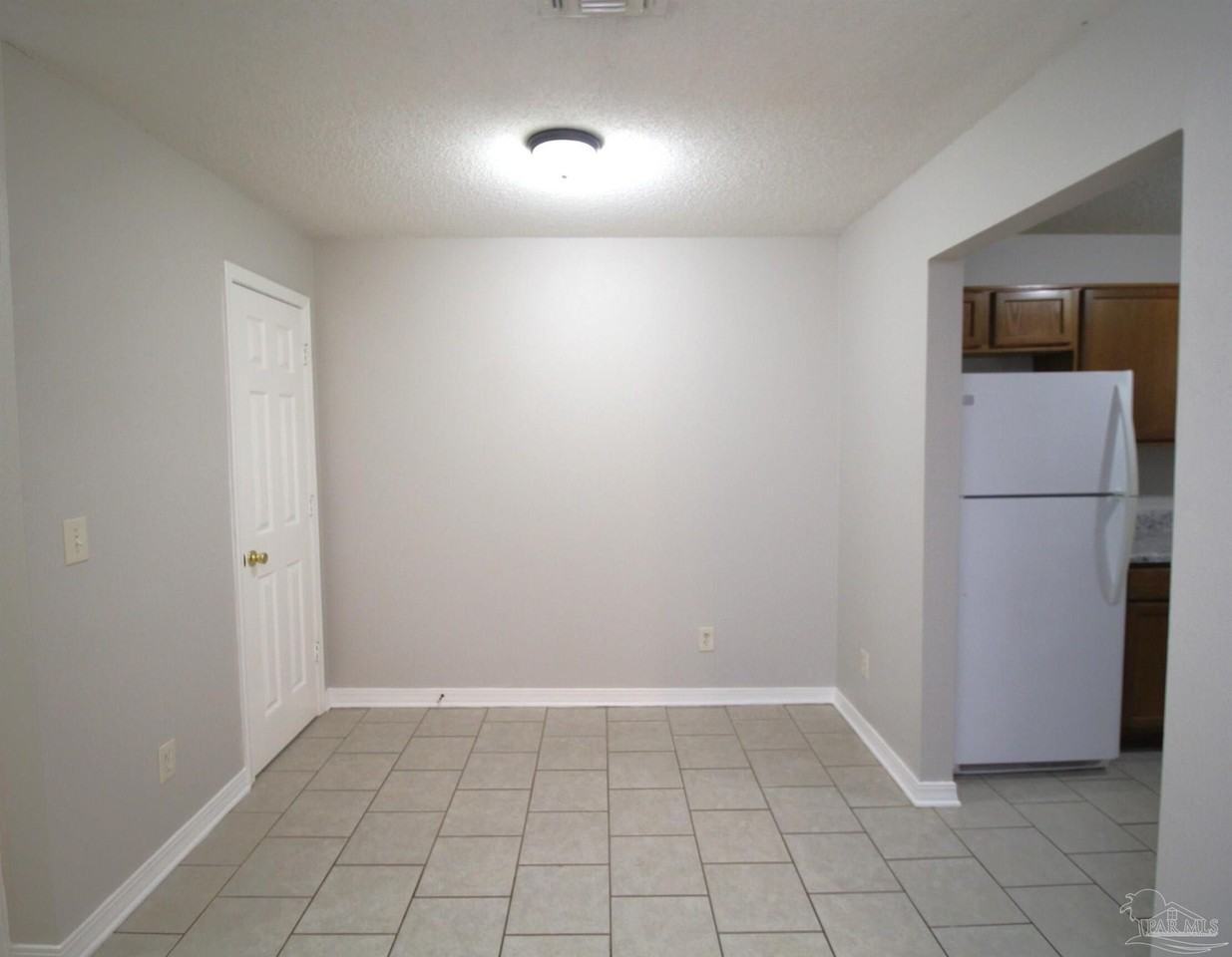 7135 Pearson Rd #7 - Photo 4 of 17
