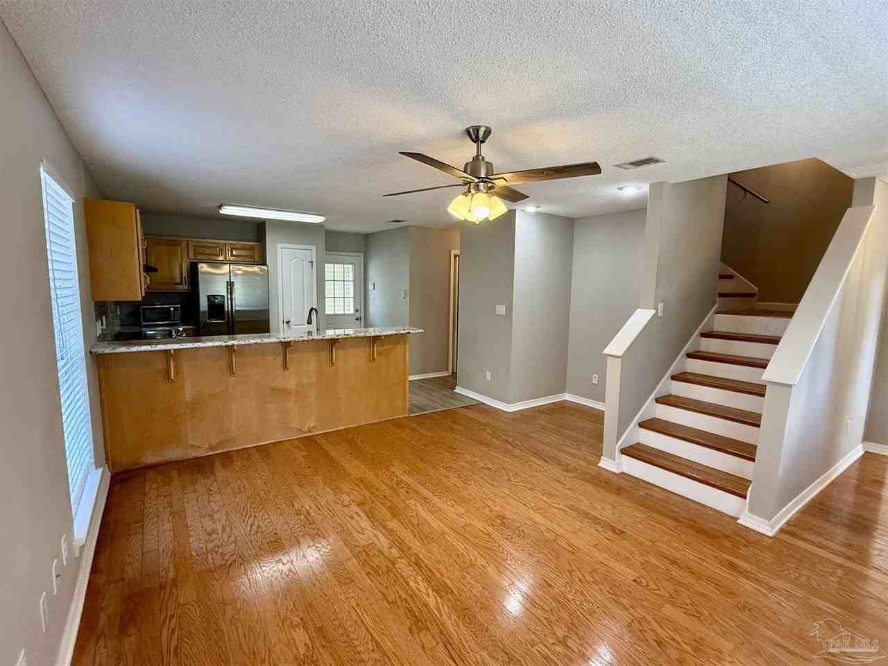 2121 Pin High Dr - Photo 3 of 26