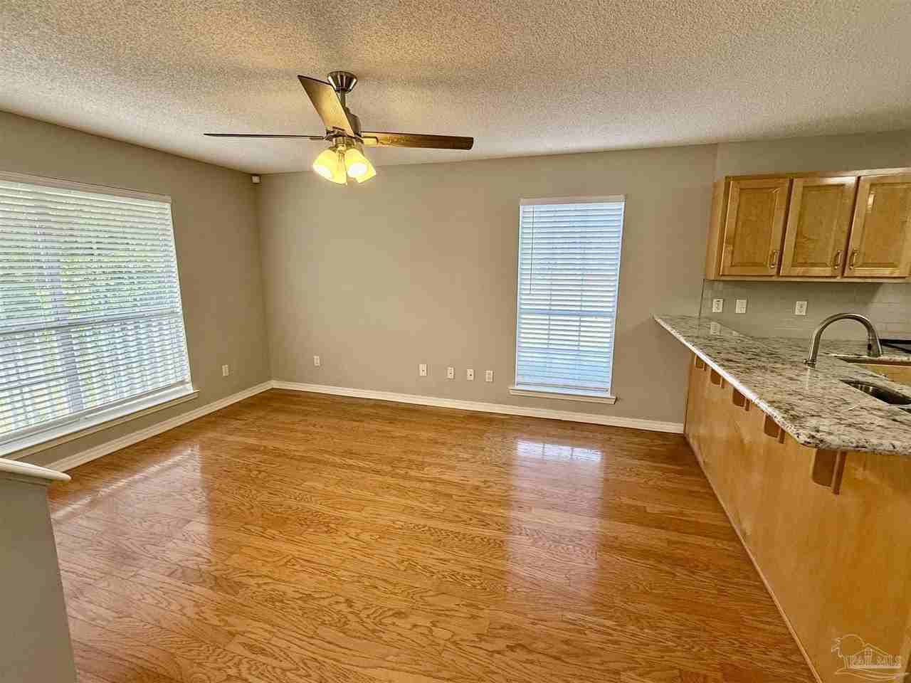 2121 Pin High Dr - Photo 5 of 26