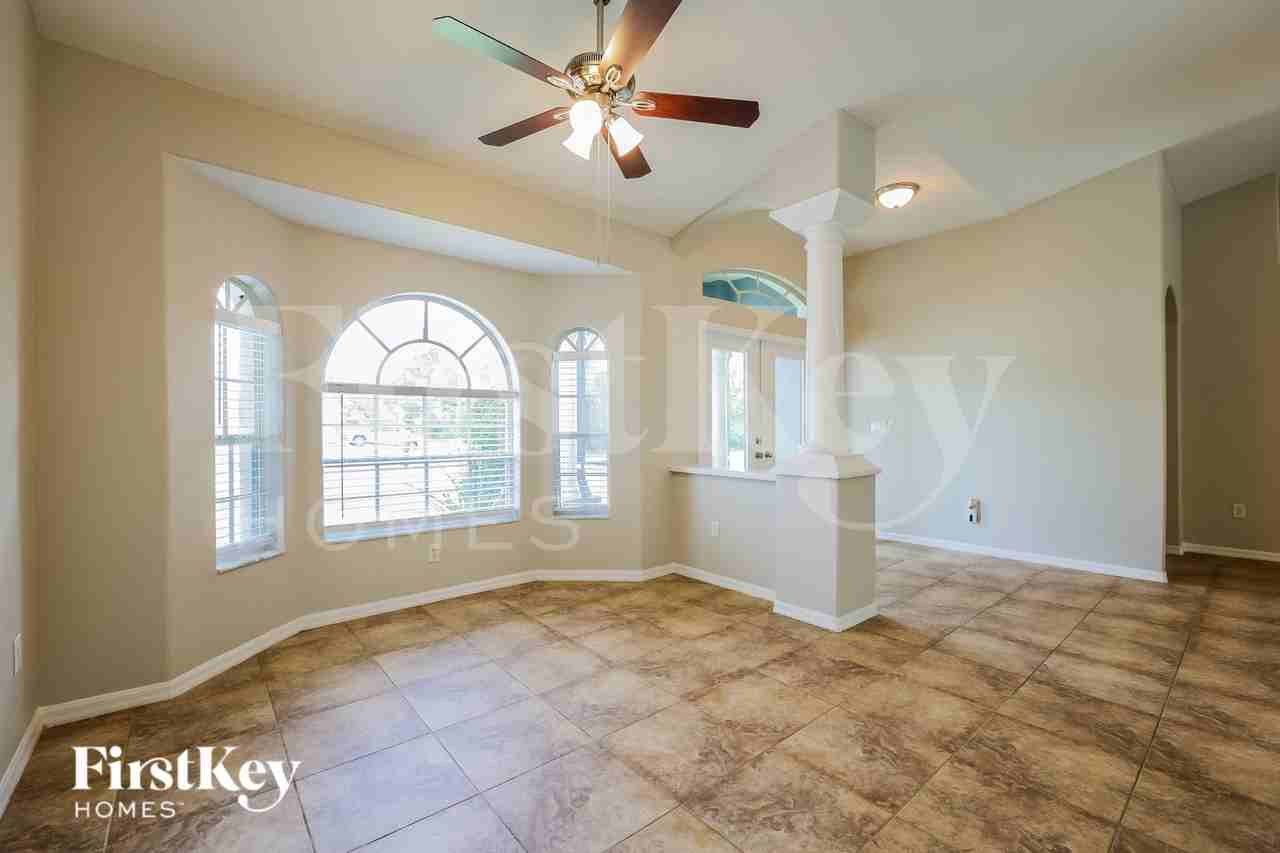 2820 14th St W - Photo 3 of 16