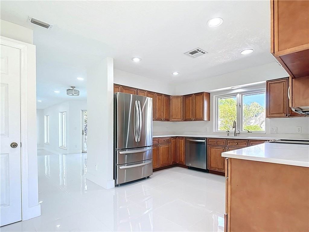1200 Poitras Dr - Photo 6 of 28