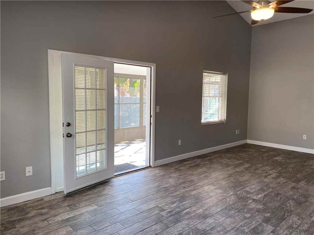 496 Iroquois Ave Nw - Photo 5 of 19