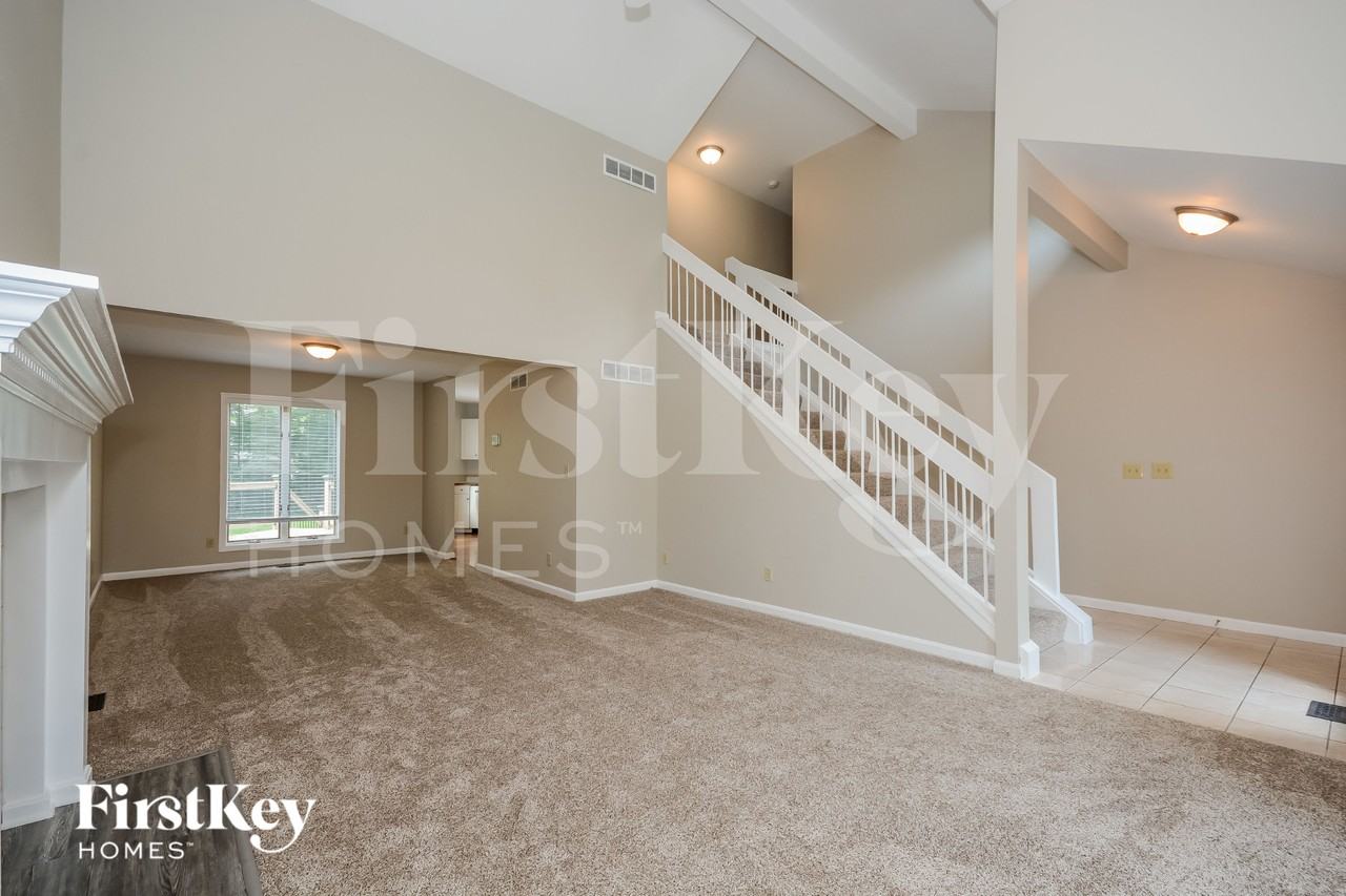 5583 Mount Zion Rd - Photo 5 of 16