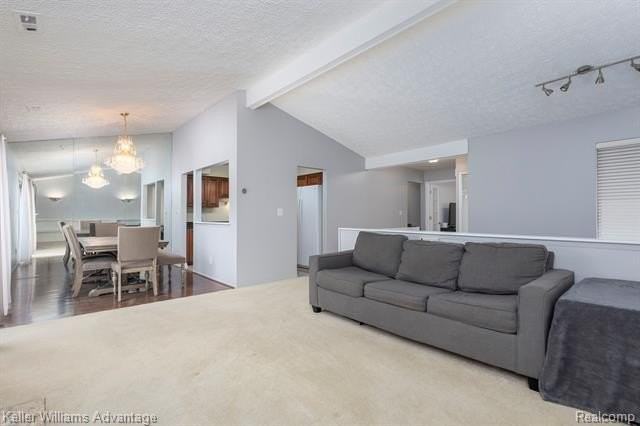 24285 Evergreen Rd - Photo 4 of 19