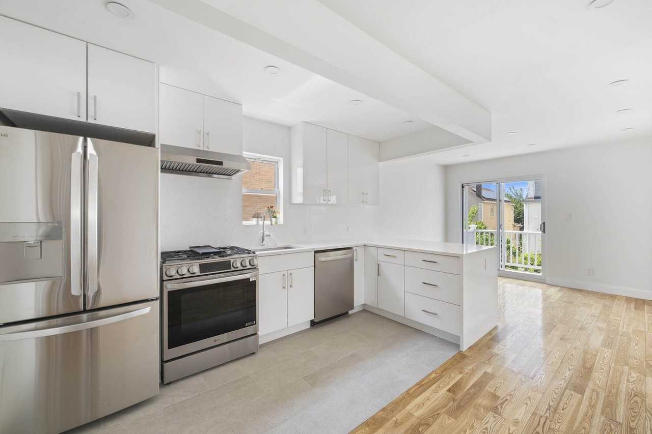 58 -28 84th Street #2 - Photo 4 of 10