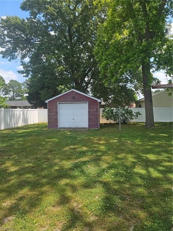 309 Lenore Trl - Photo 2 of 22