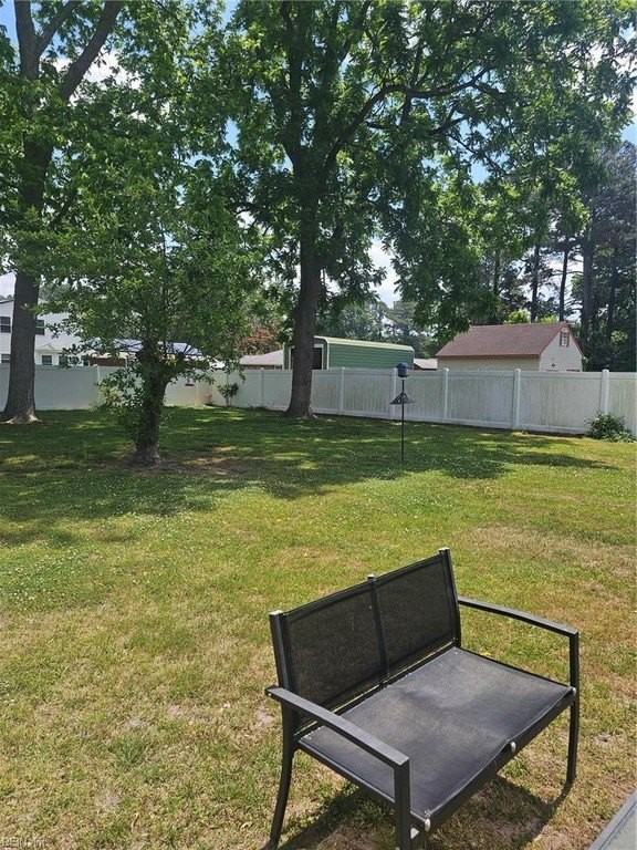309 Lenore Trl - Photo 4 of 22