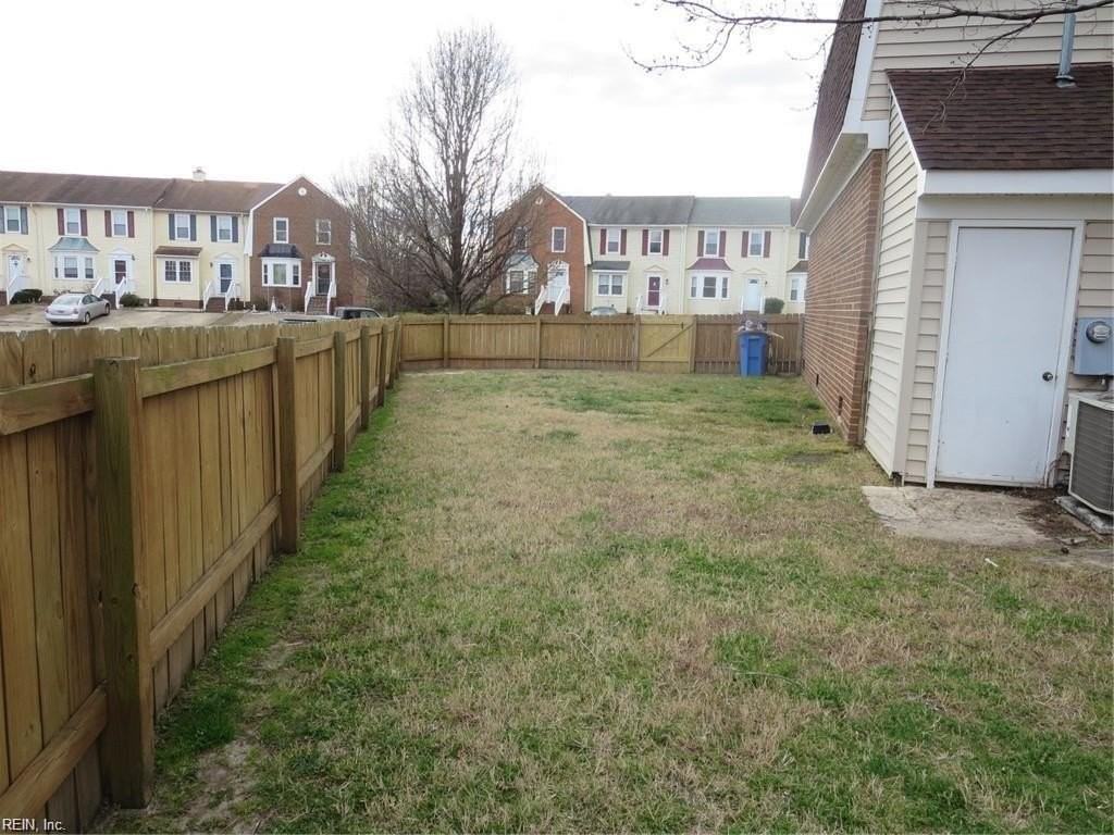 316 San Roman Dr - Photo 4 of 26