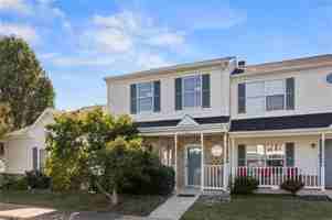 featured image of 210 Durham Ct