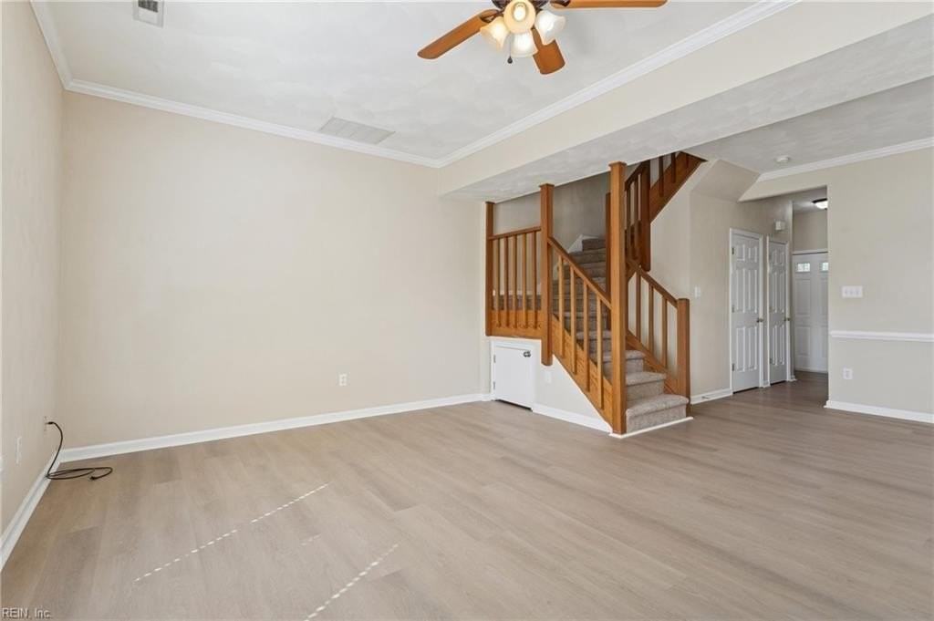 210 Durham Ct - Photo 5 of 25