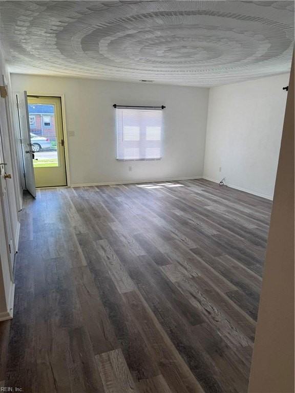 1022 Kenton Ave - Photo 6 of 20
