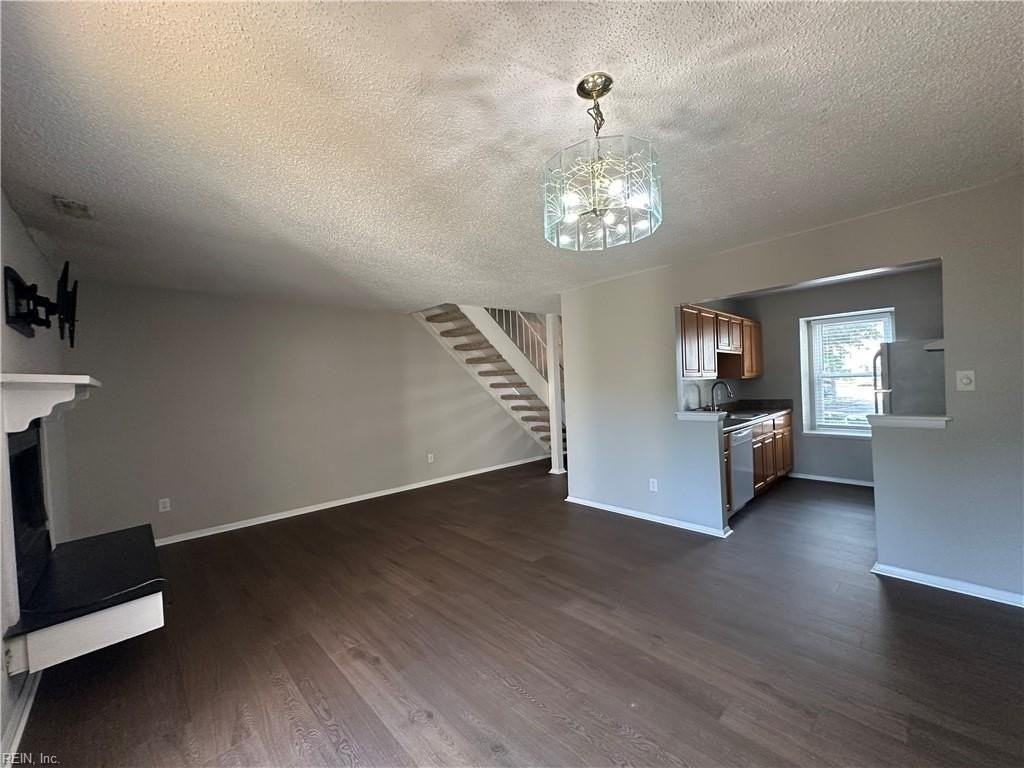 3638 Windmill Dr - Photo 6 of 17