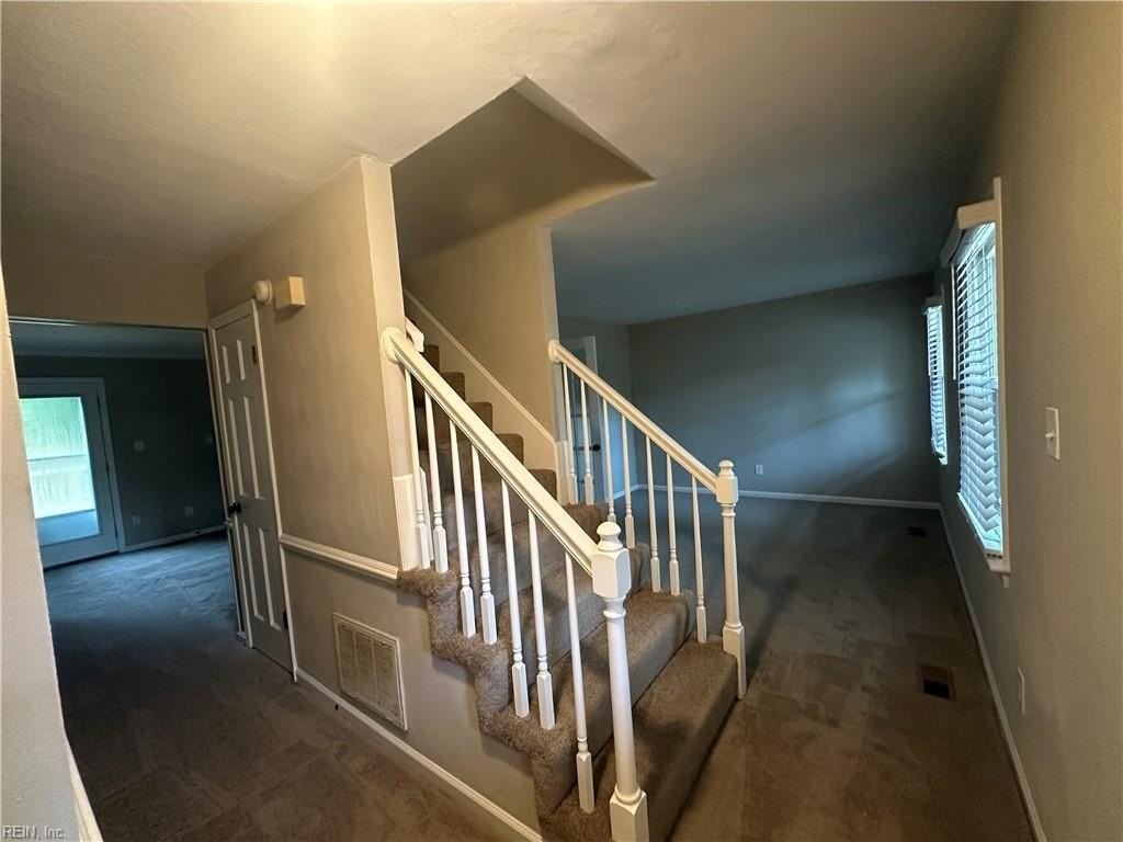 2305 Greenwell Rd - Photo 3 of 24