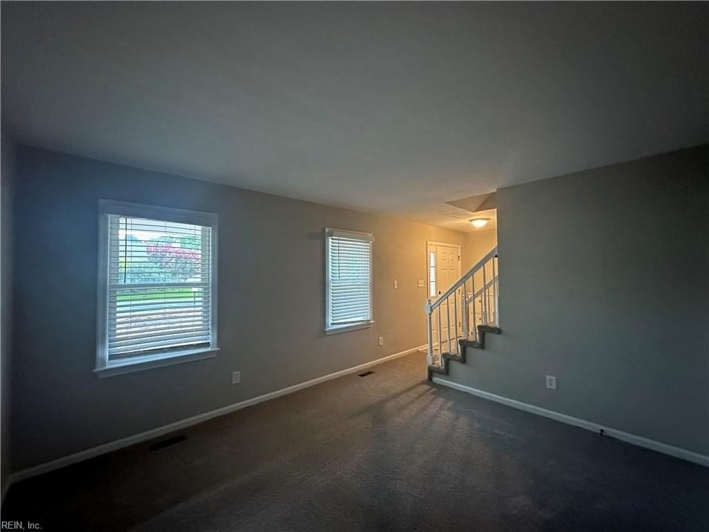 2305 Greenwell Rd - Photo 4 of 24