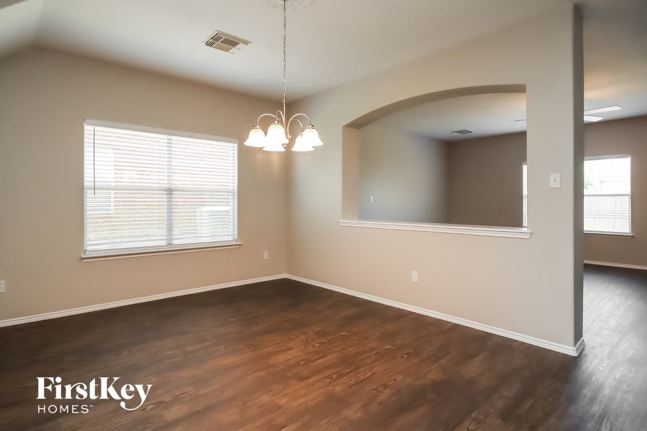 8610 Sunny Gallop Dr - Photo 6 of 15