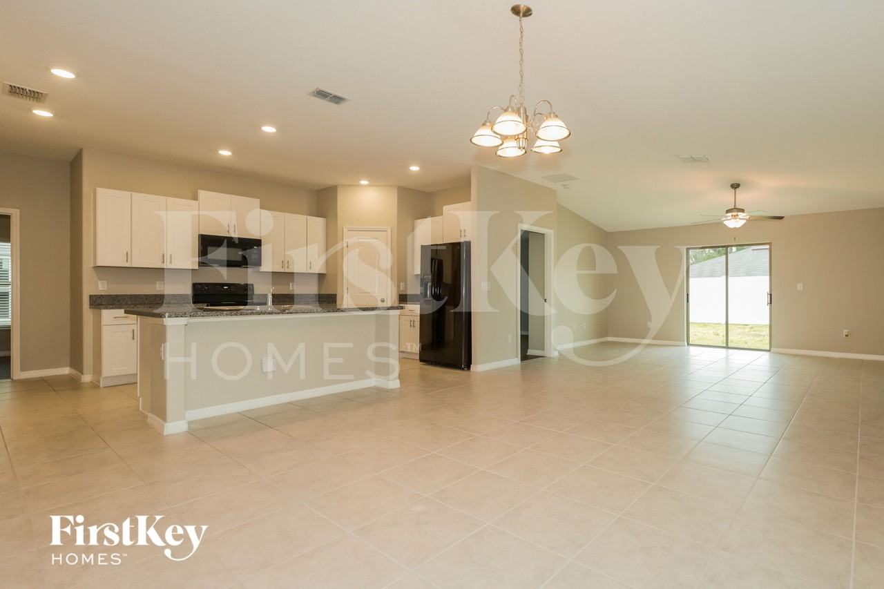 14909 Imperial Purple Ln - Photo 2 of 15