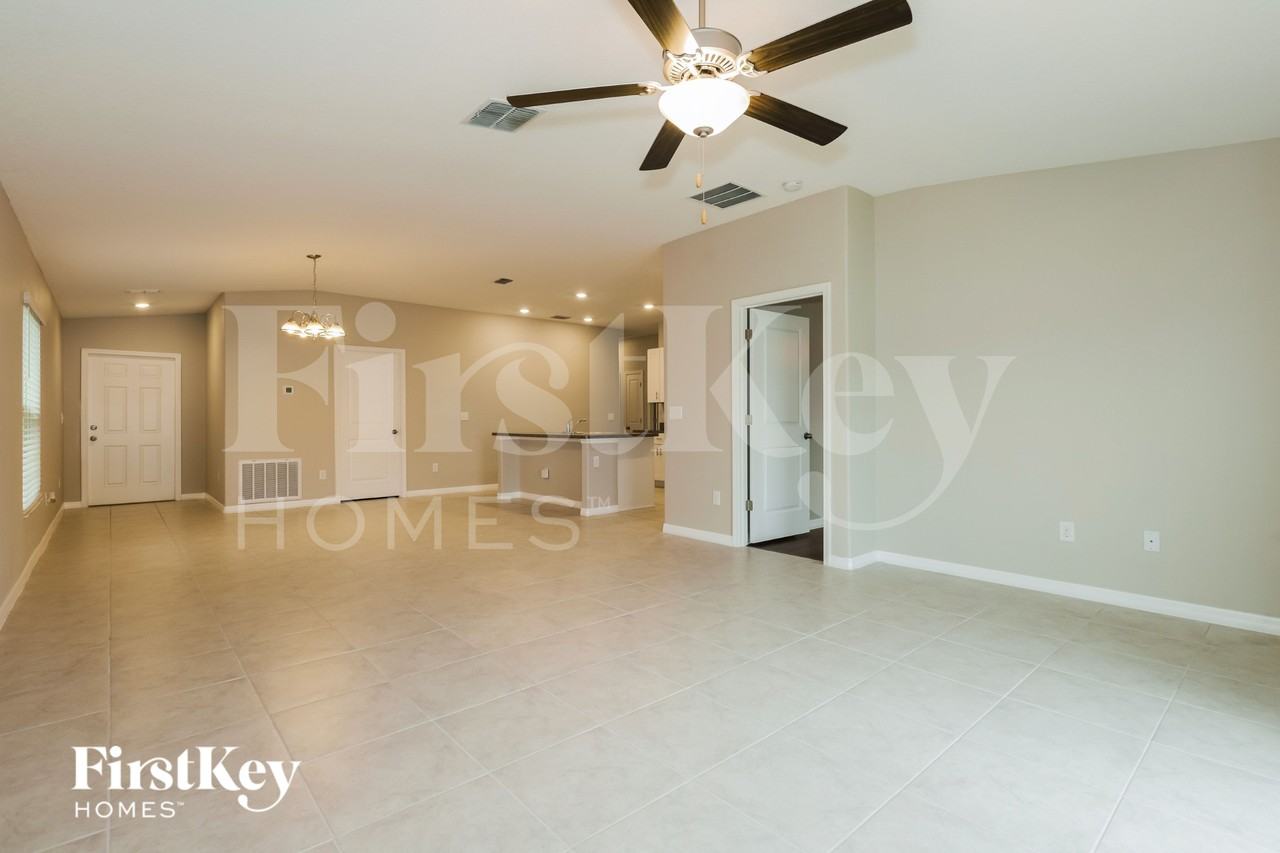 14909 Imperial Purple Ln - Photo 3 of 15