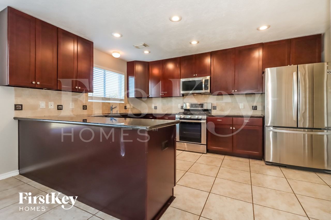 12047 Back Bay Ridge Way - Photo 6 of 16