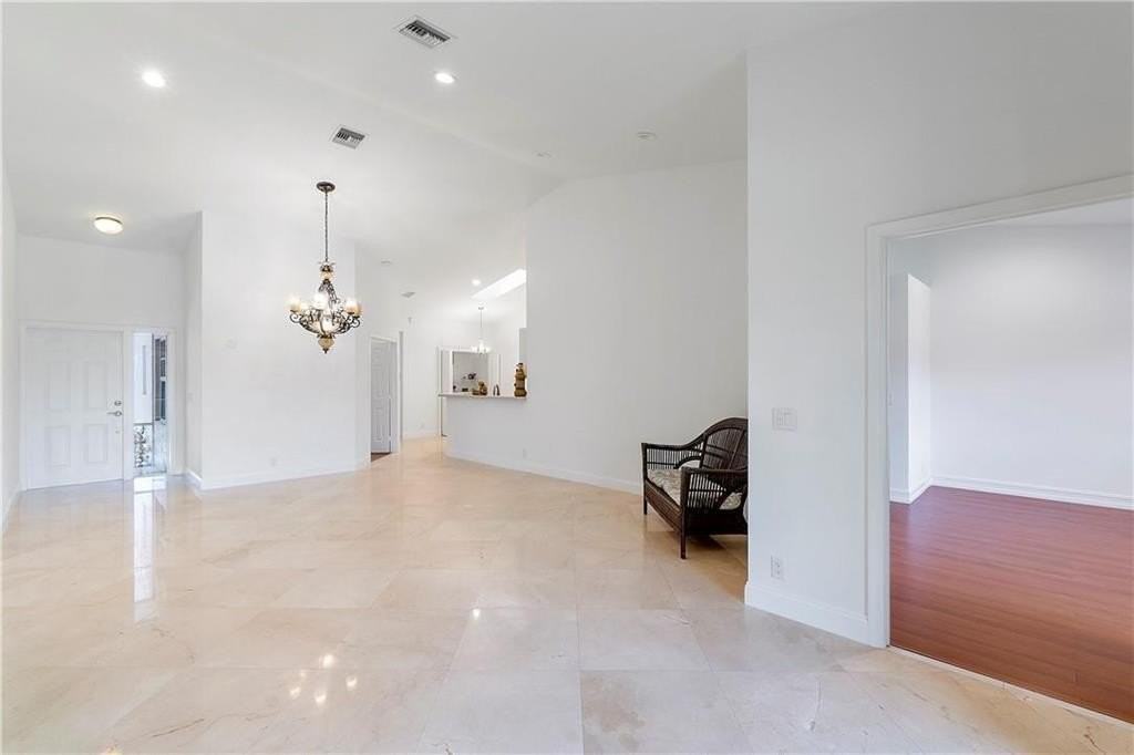 18434 Via Di Sorrento - Photo 5 of 21
