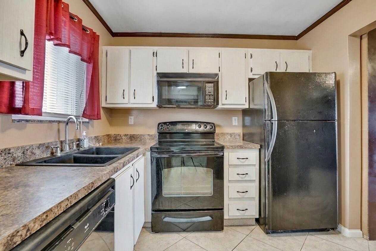 100 Waterway Dr S #209 - Photo 6 of 9