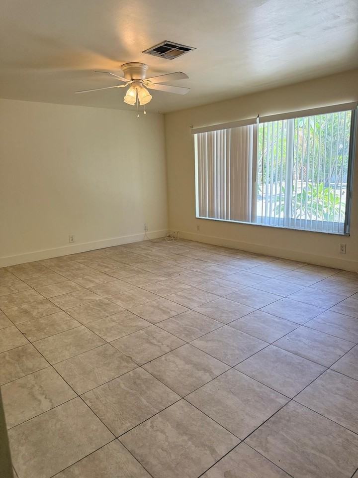 12126 Gibbs Rd - Photo 3 of 22