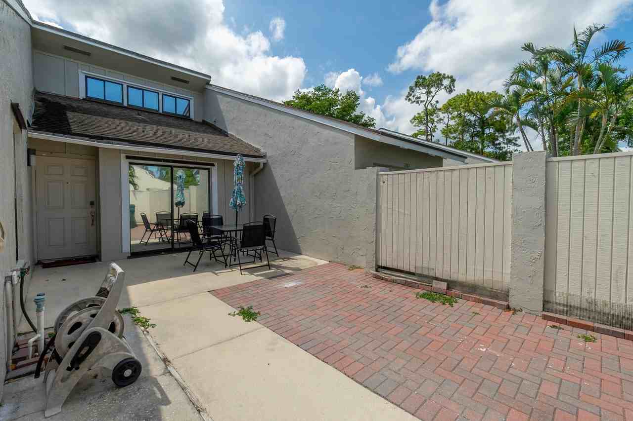 12858 Spinnaker Ln - Photo 2 of 28