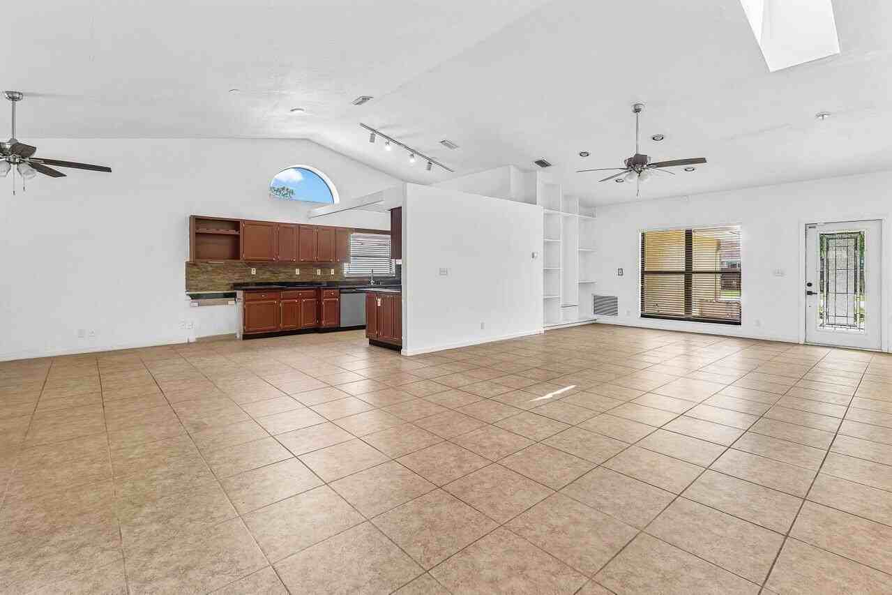 14616 Autumn Ave - Photo 6 of 22