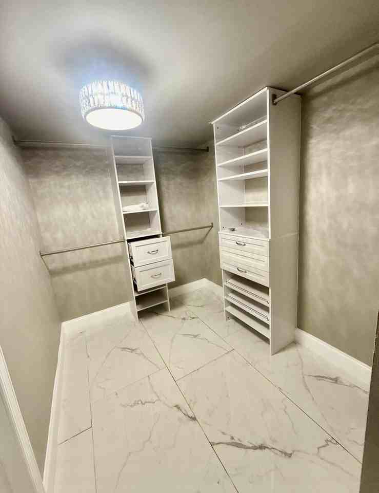 3151 Nw 68th St - Photo 6 of 14