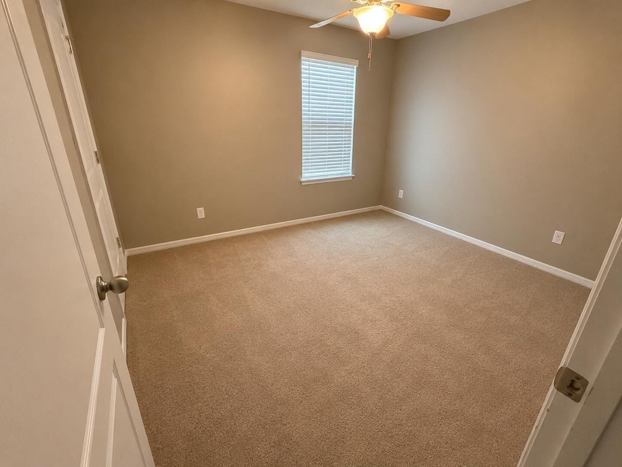 10605 Avian Forrest Dr - Photo 6 of 9