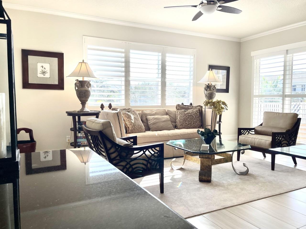 431 Bay Colony Dr N - Photo 6 of 38