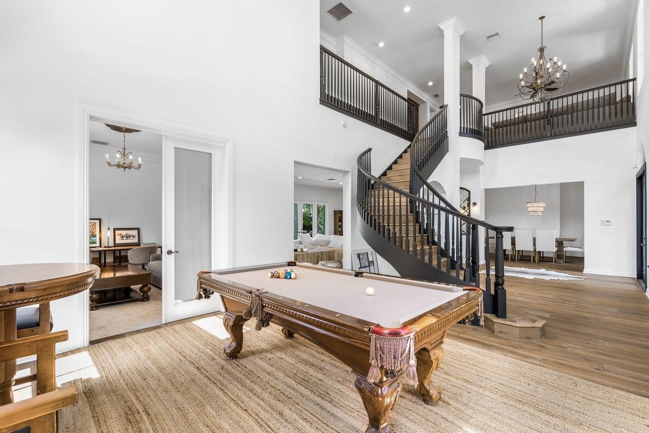 11695 Sunrise View Ln - Photo 6 of 38
