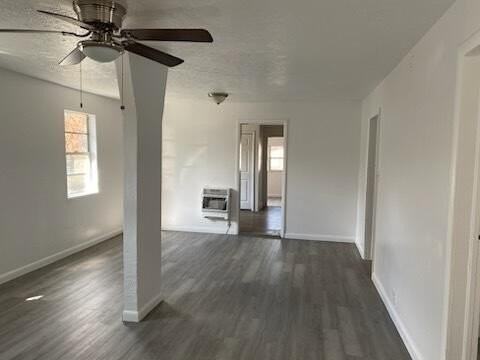 1102 Avenue G - Photo 2 of 10