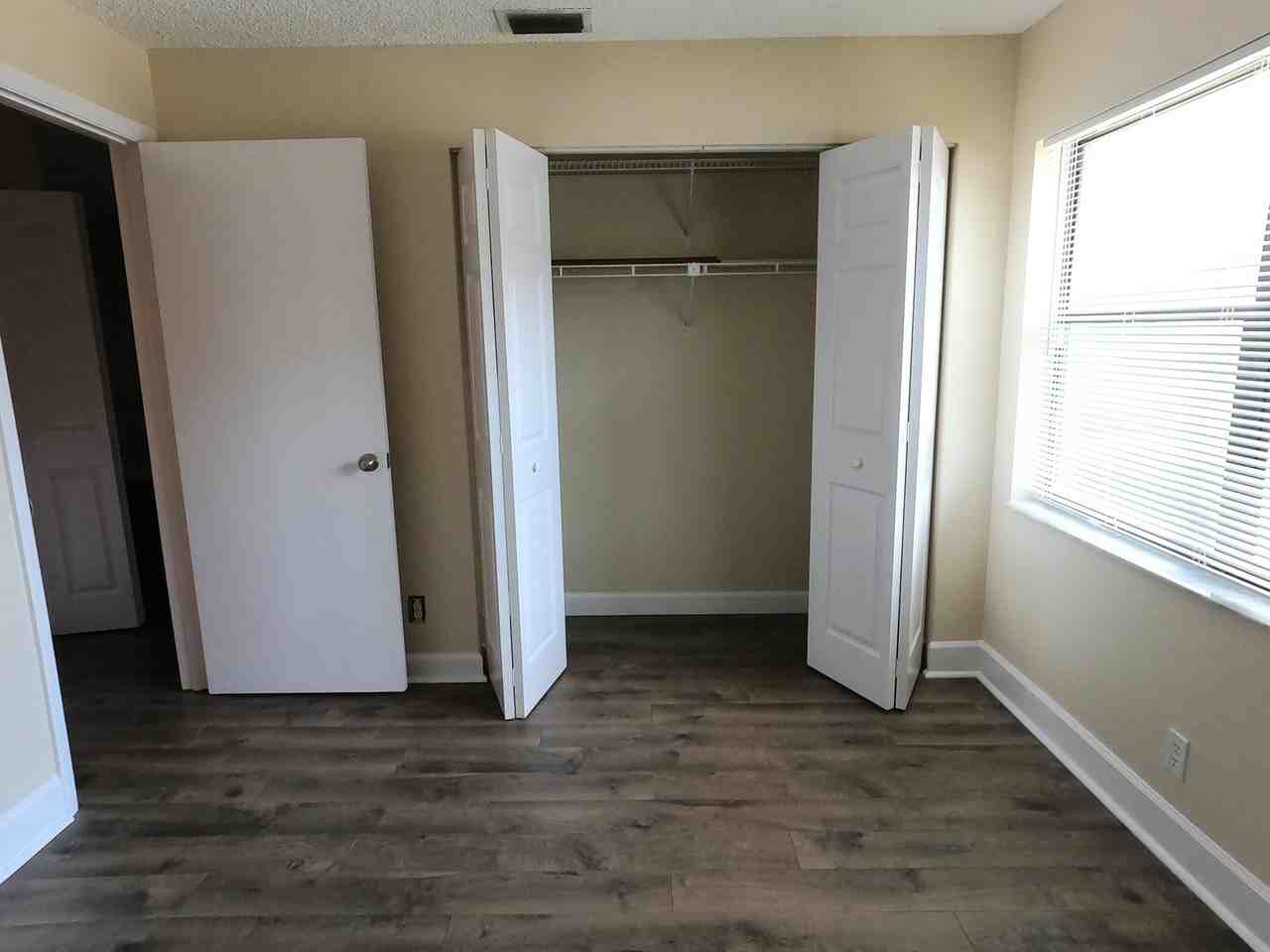 16363 Water Way - Photo 7 of 23