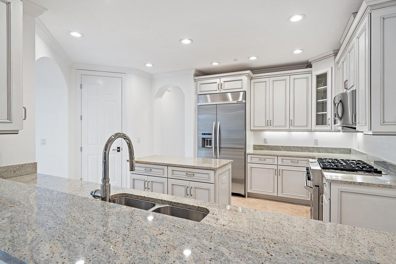 13629 Treasure Cove Cir #13629 - Photo 7 of 19
