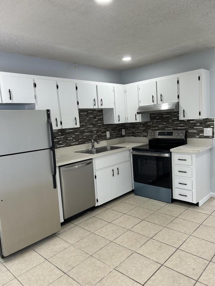 8997 Se Sandy Ln - Photo 7 of 12