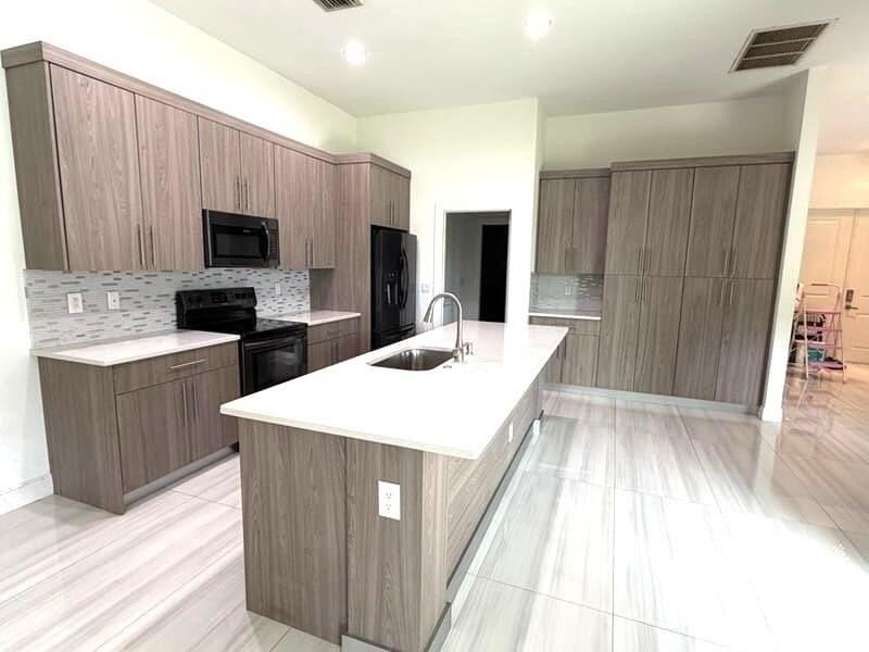 1730 Sw California Blvd - Photo 6 of 9