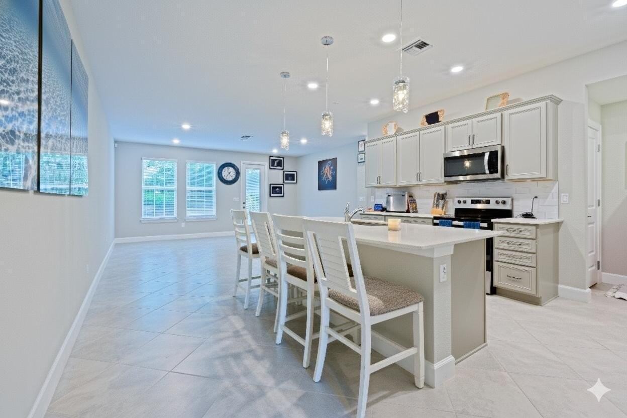 1832 Se Roxy Way - Photo 3 of 17