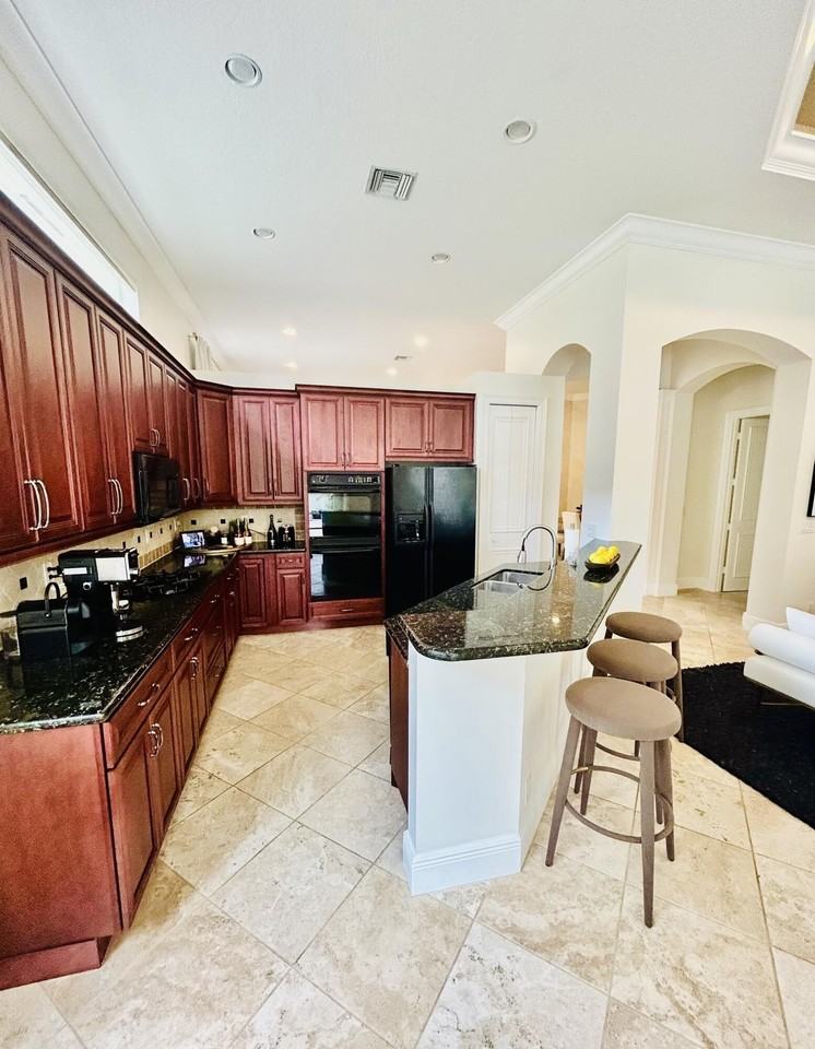 8452 Legend Club Dr - Photo 3 of 16