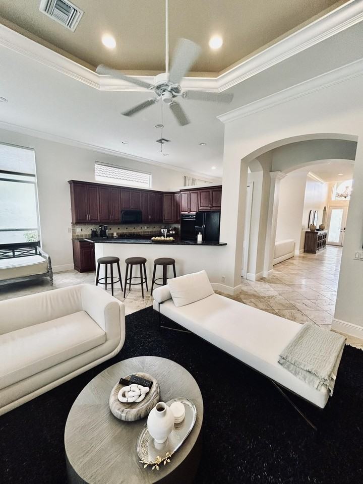 8452 Legend Club Dr - Photo 5 of 16