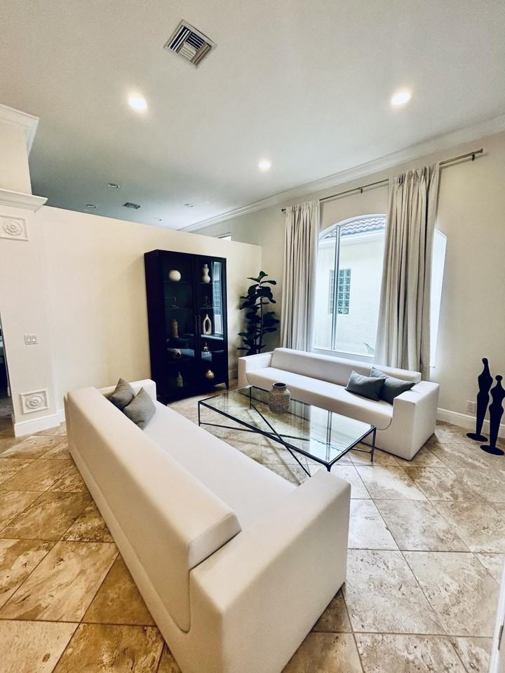 8452 Legend Club Dr - Photo 6 of 16