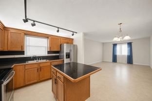 4528 Sw 54th St #302B - Photo 1 of 1
