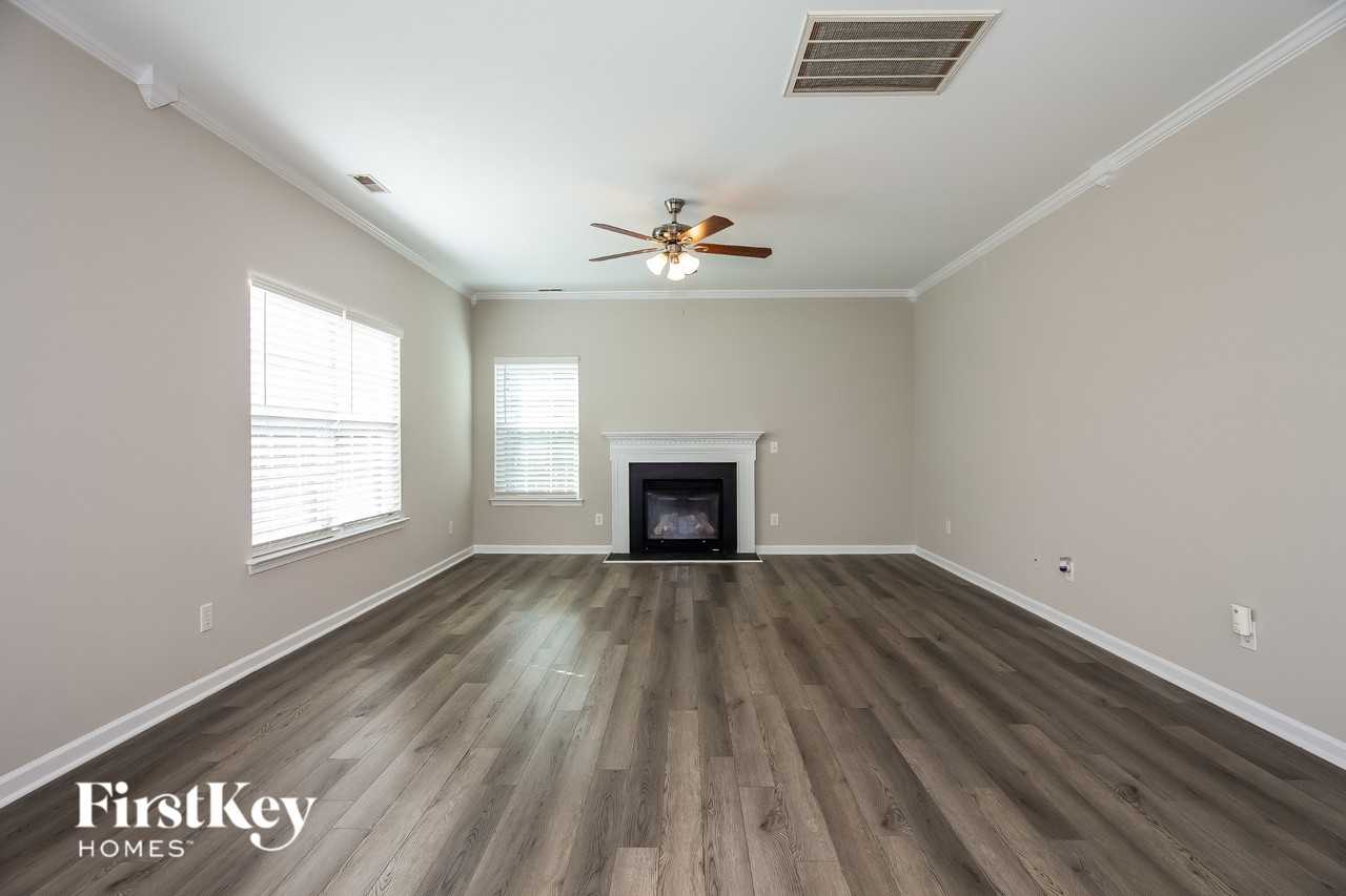 2024 Pheasant Glen Rd - Photo 2 of 15