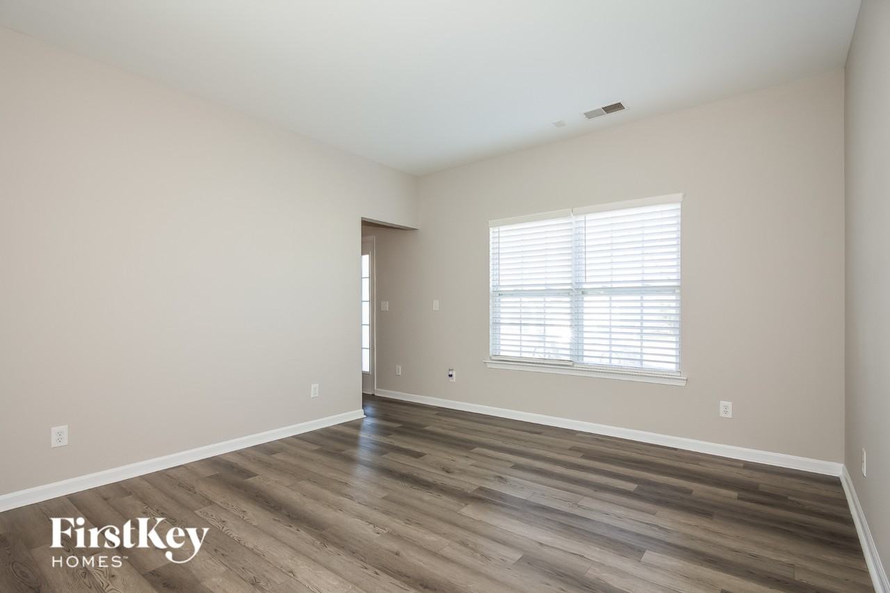 2024 Pheasant Glen Rd - Photo 4 of 15