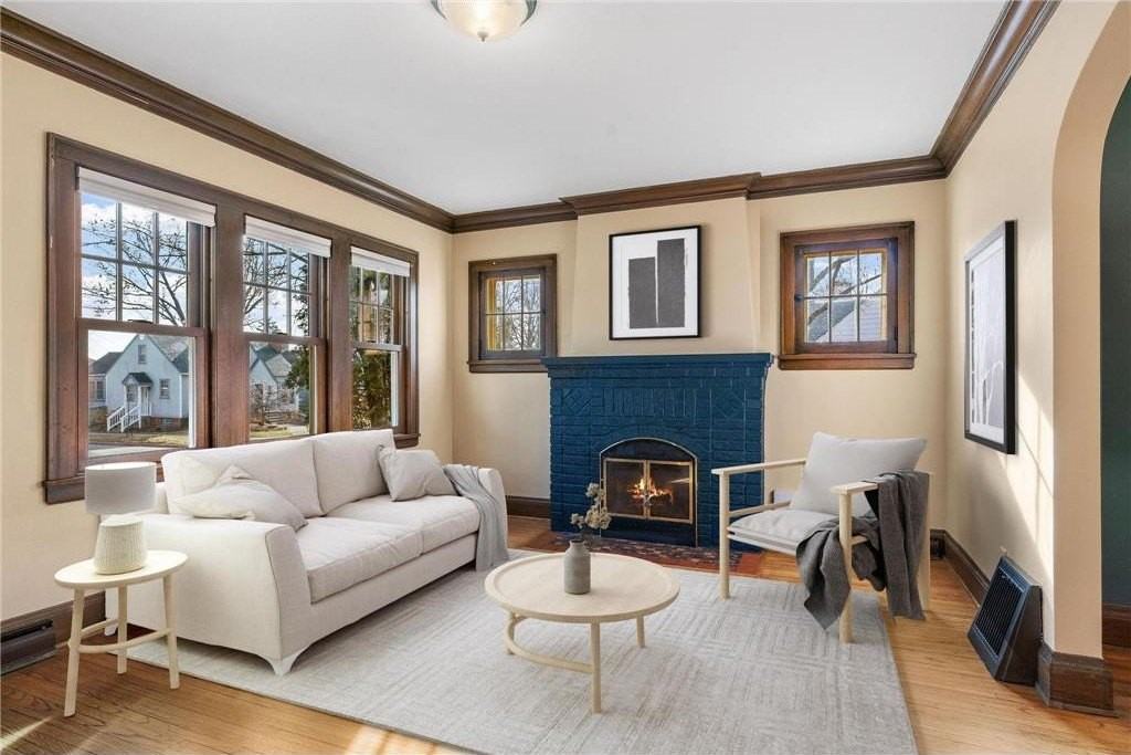 2300 Mckinley St Ne - Photo 2 of 30