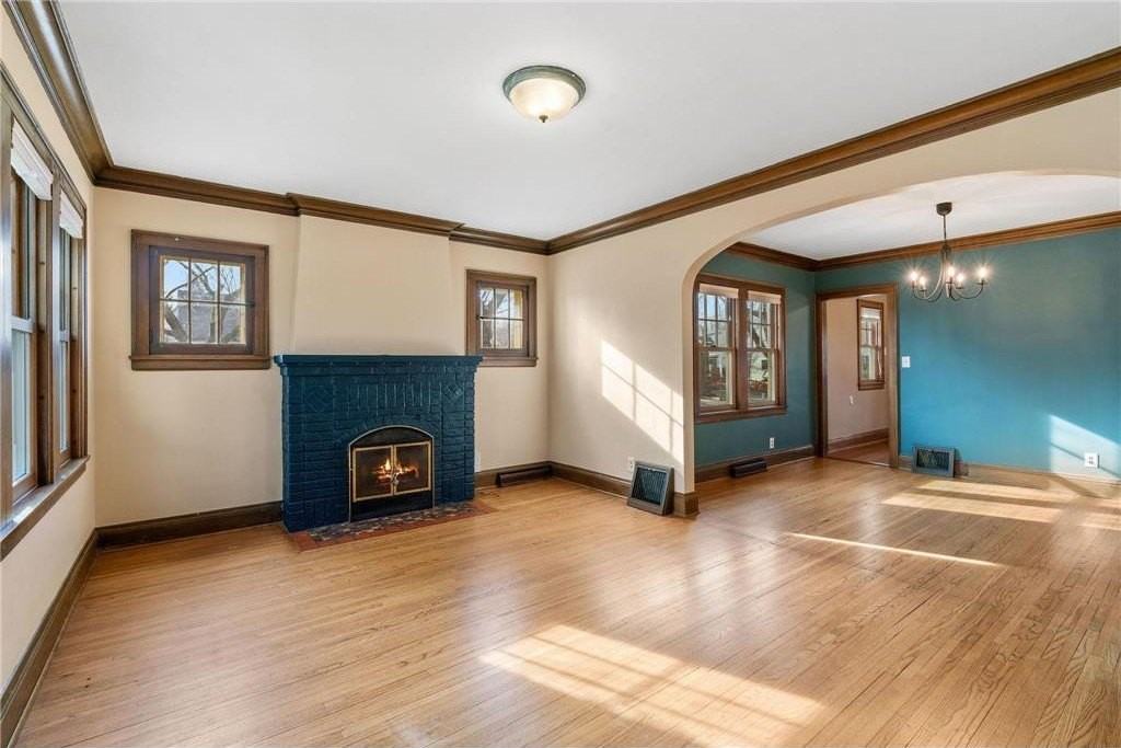 2300 Mckinley St Ne - Photo 4 of 30