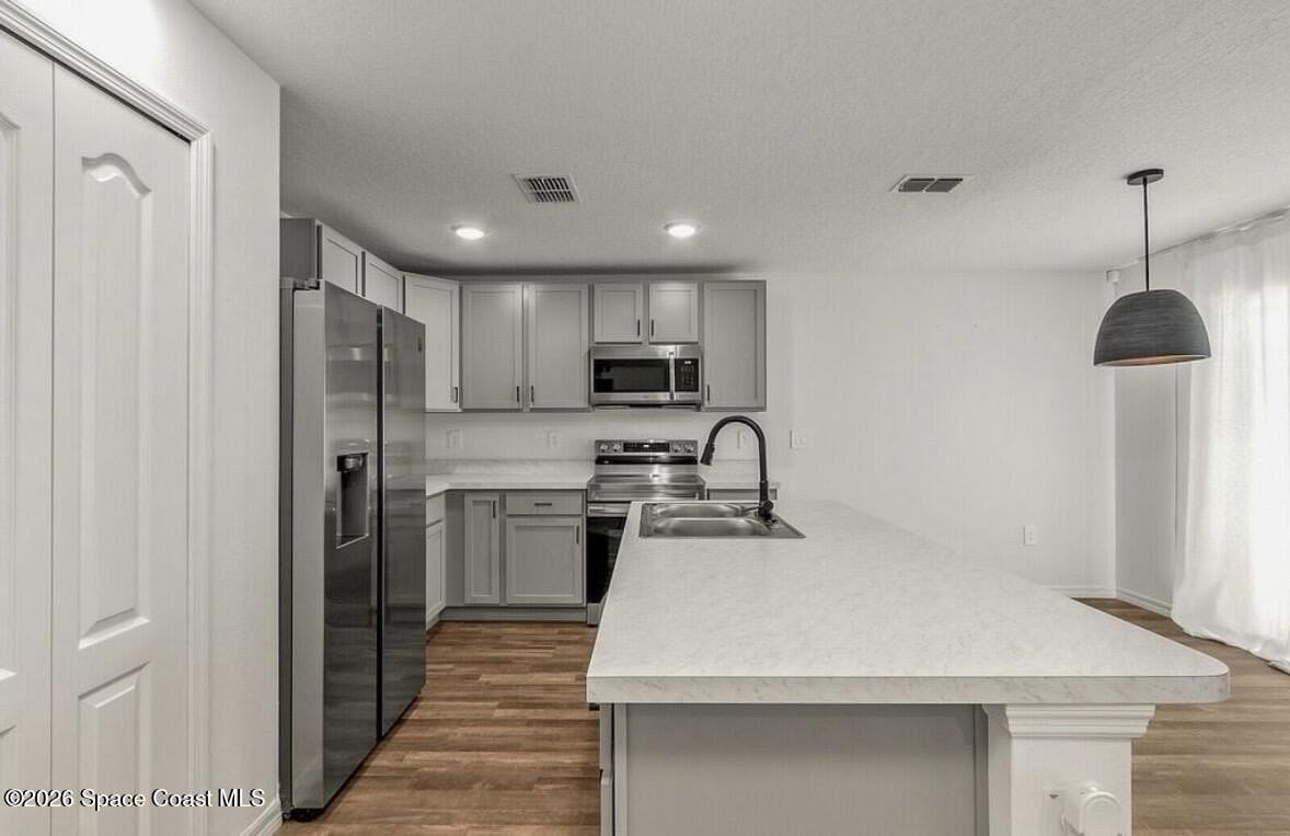 271 Wendover Rd Sw - Photo 5 of 15