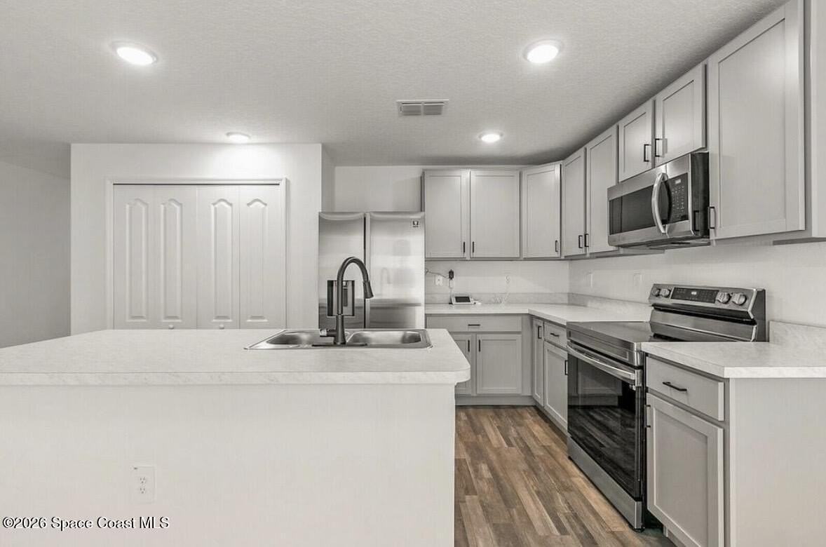 271 Wendover Rd Sw - Photo 6 of 15