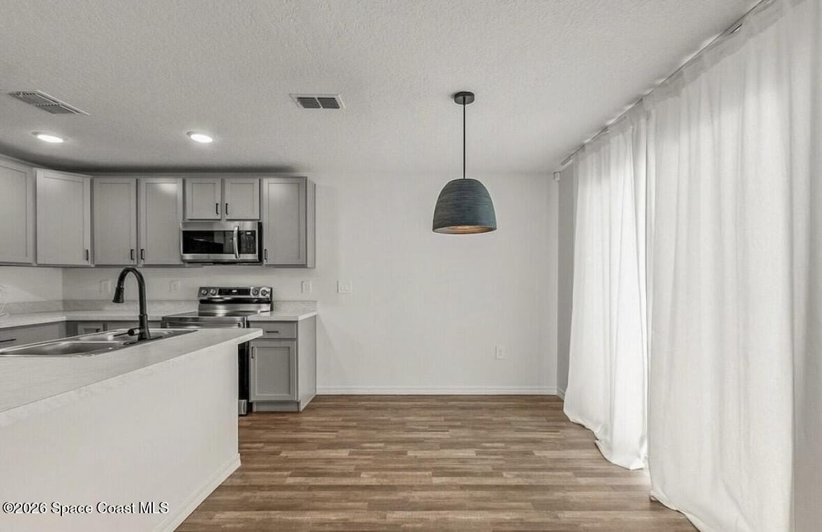 271 Wendover Rd Sw - Photo 7 of 15